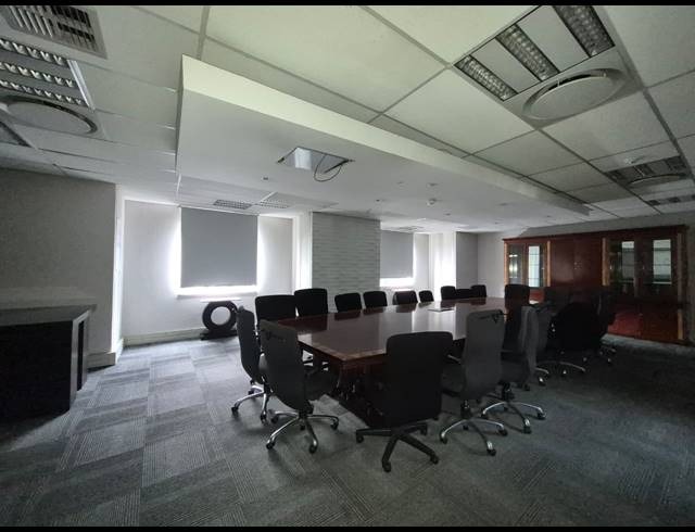 1,508M² OFFICE TO LET IN CRAIGHALL
